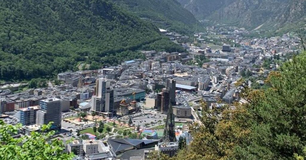 The population of Andorra grows by 1.9% in a year and approaches 90,000 residents