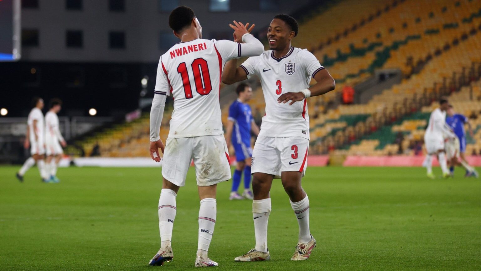 Myles Lewis-Skelly and Ethan Nwaneri’s ‘chemistry’ talked up by Lee Carsley after Arsenal duo shine in England U21s’ thumping win over Moldova Hollywoodbets