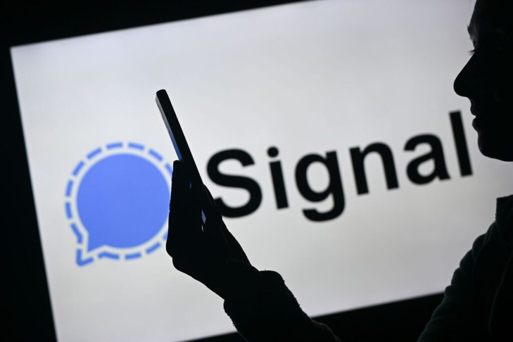 Germany believes Russia responsible for global cyber campaign on Signal, WhatsApp, media reports KI logo