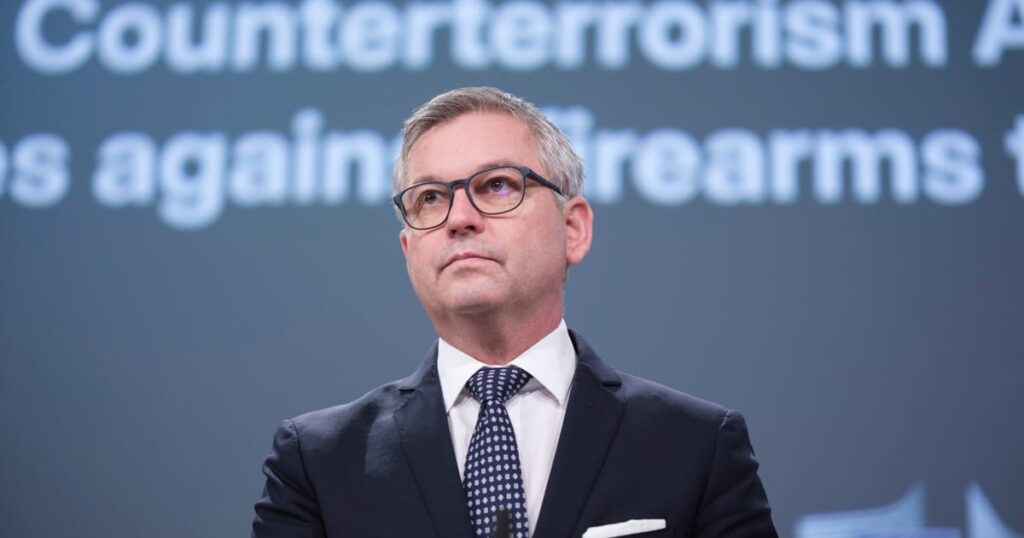 Migration commissioner’s ‘photo op’ visit to Serbia angers MEPs – POLITICO
