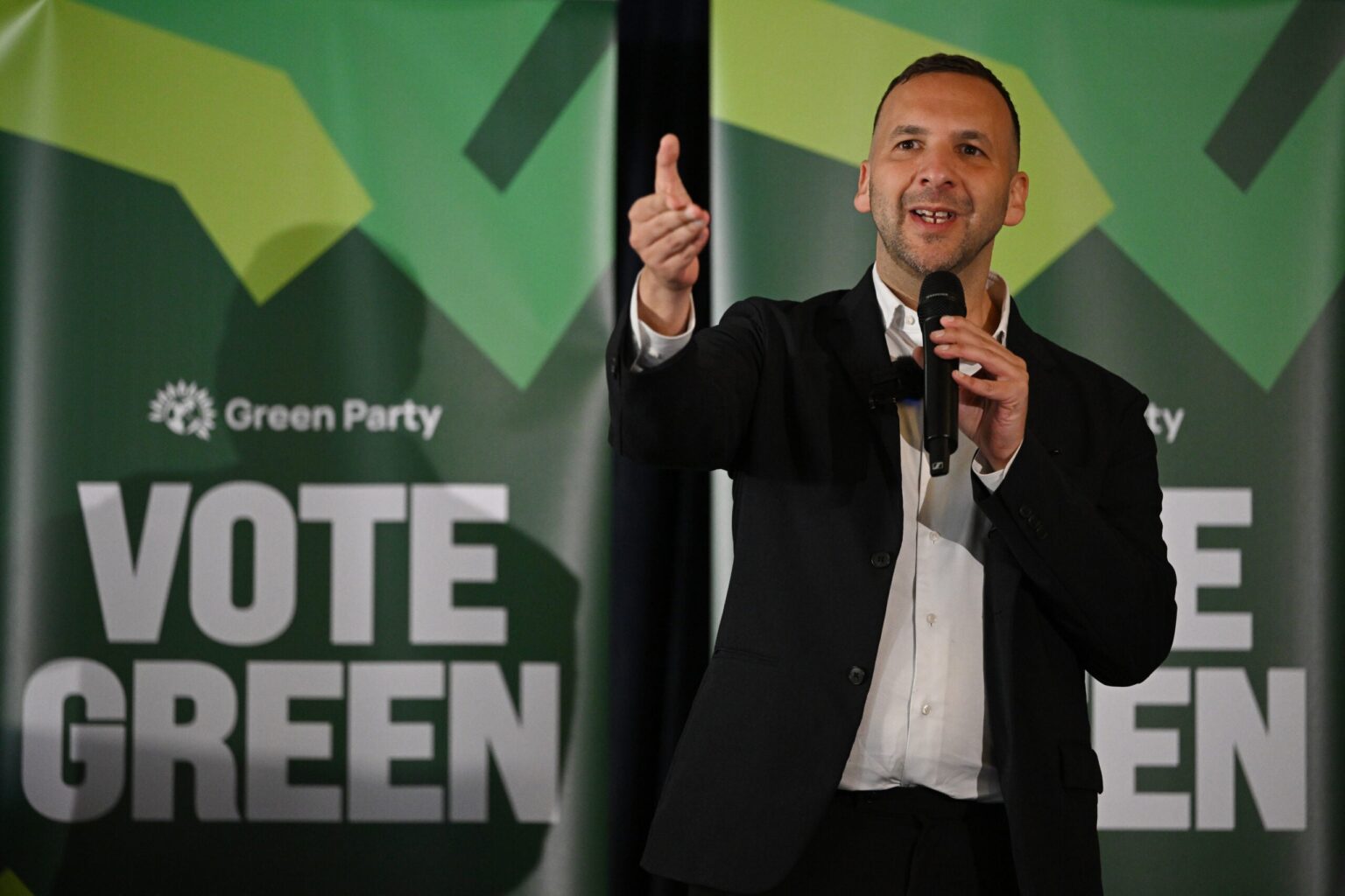 Jewish leader of UK’s Green Party calls to end trade, diplomatic ties with Israel