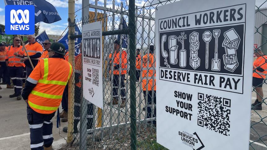 Council workers stop collecting rubbish across Melbourne over wage dispute