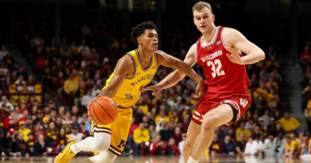 South Carolina basketball picks up four-star transfer portal commitment from Lithuania Apple Store Logo