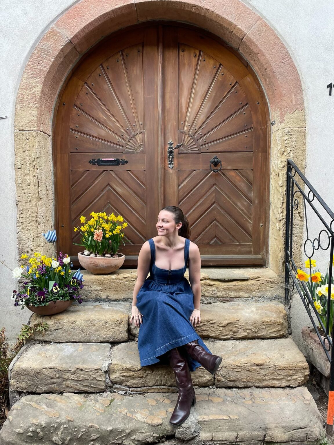 Kyra Belle Johnson at Château de Chambord in March 2025.