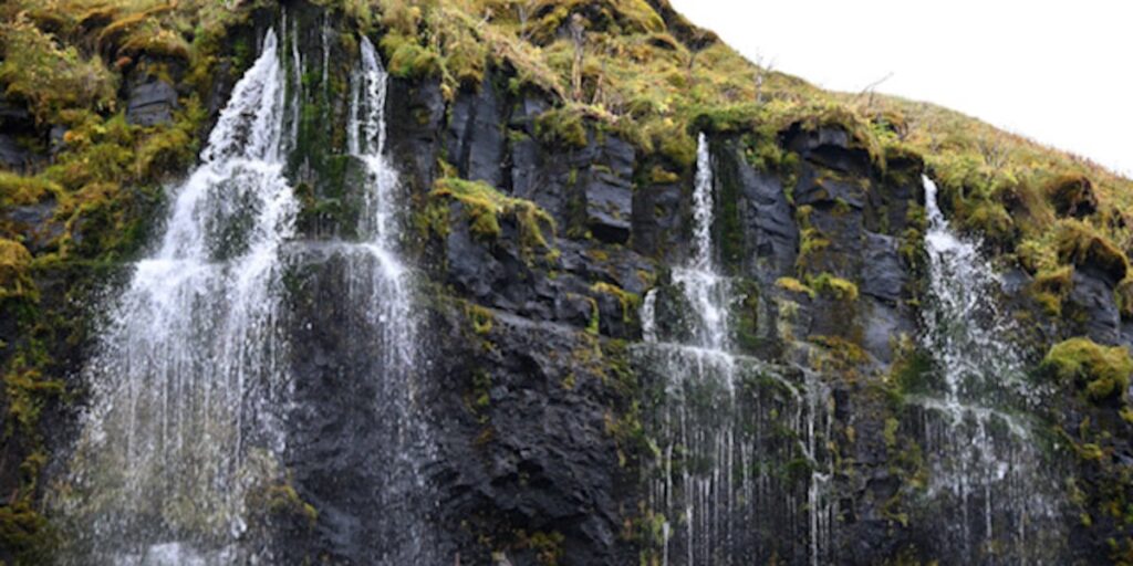 Free Iceland trip in exchange for bad vacation photos Free Iceland trip in exchange for bad vacation photos