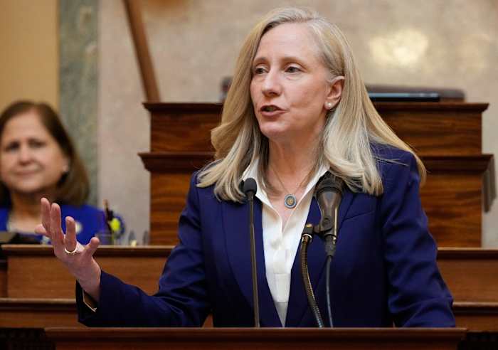Gov. Spanberger signs bills into law aimed at accelerating economic development across the state