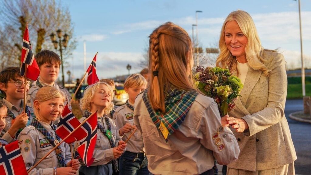Remove the patronage of Crown Princess Mette-Marit from the Scouts