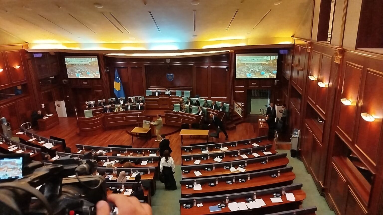As Clock Ticks, Kosovo MPs Remain Deadlocked Over New President As Clock Ticks, Kosovo MPs Remain Deadlocked Over New President
