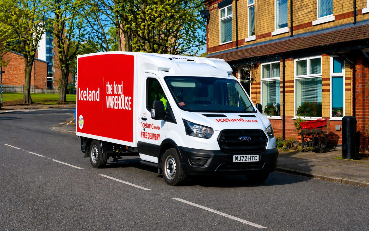 Iceland drivers win £34,000 through Lightfoot reward programme Iceland drivers win £34,000 through Lightfoot reward programme