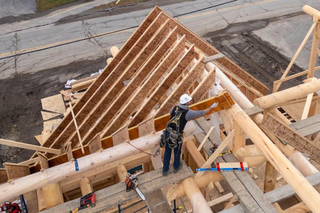 Canadian housing starts fell 6% in March, CMHC says
