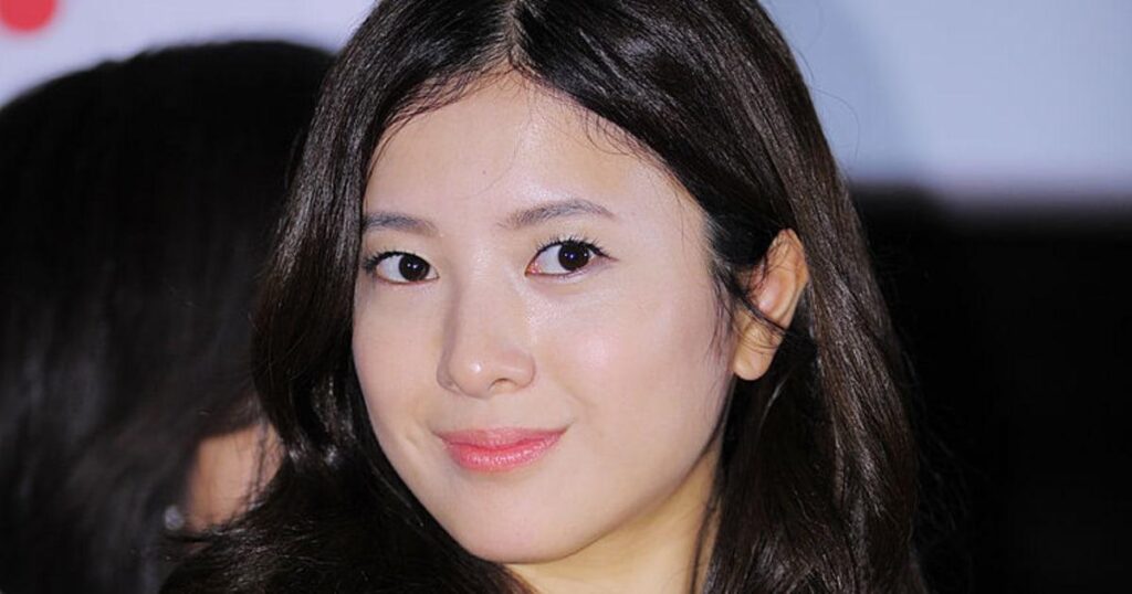 Netflix Japan is luring top actors away from TV by paying as much as ¥10 million ($63k) per episode- "Every terrestrial TV station is cutting production budgets year after year. "Even for someone of [her] caliber, it's only about ¥2 million per episode at most".