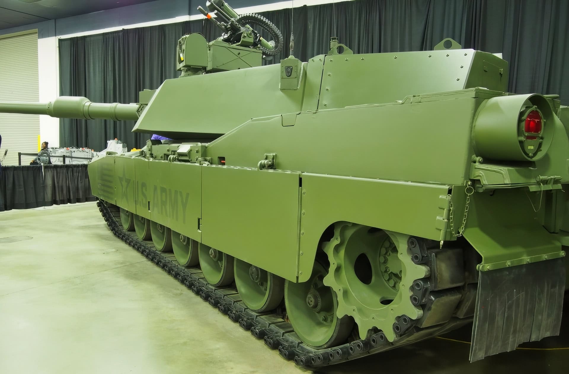 M1E3