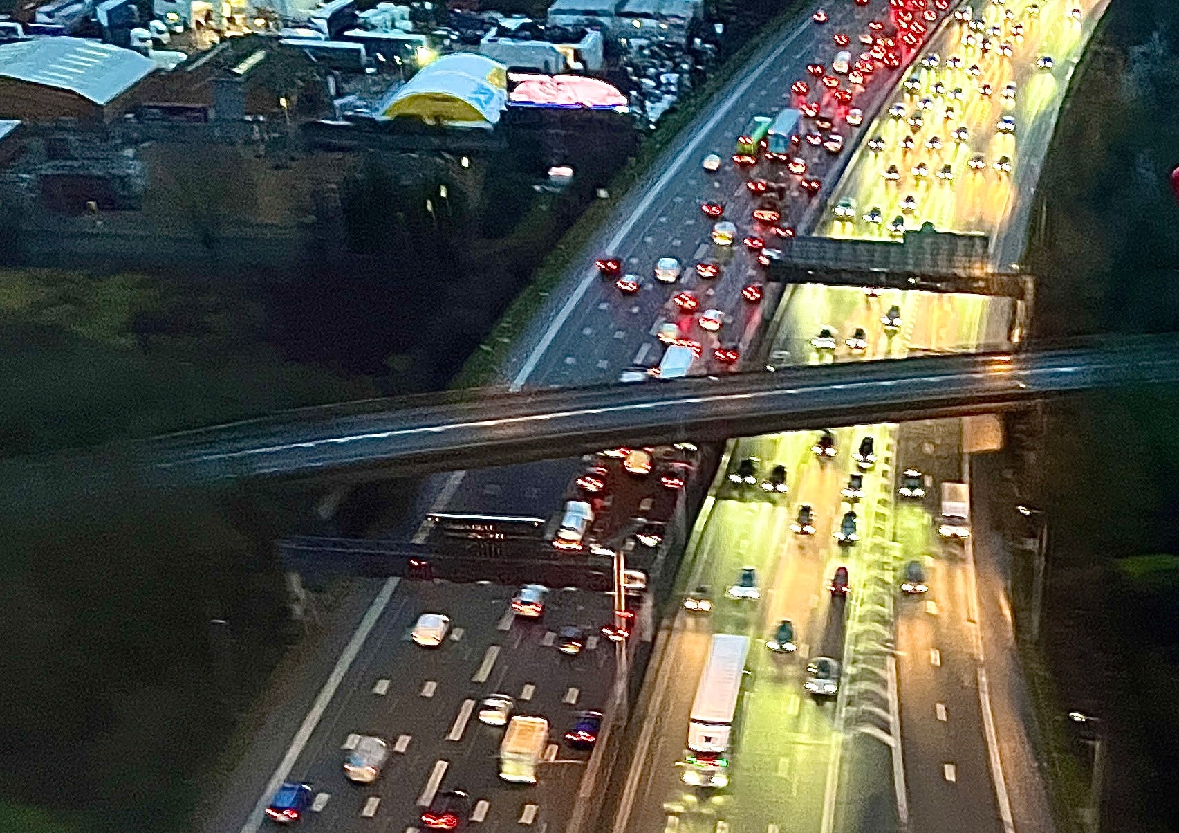 Road to Heathrow: M25 just west of the UK's busiest airport