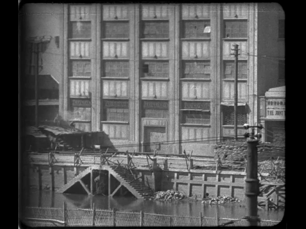 China's 88th "Suicide" Battalion defending Shiang Warehouse - October 1937, Shanghai