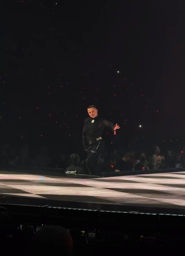 Sometimes I ask myself difficult questions that have no answers. Example, what would my life be like if my parents had the guts to move out of this hellhole and give birth to me in Australia. A shoutout and support to Michael Dameski a Macedonian born in Australia who works with Lady Gaga and lives my dream.