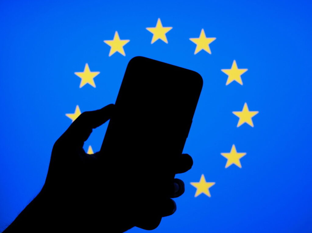 New EU phone rules from 2027 explained « Euro Weekly News