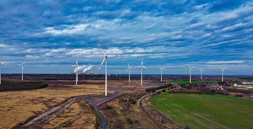 OMV Petrom Renovatio construction wind parks 305 MW Romania