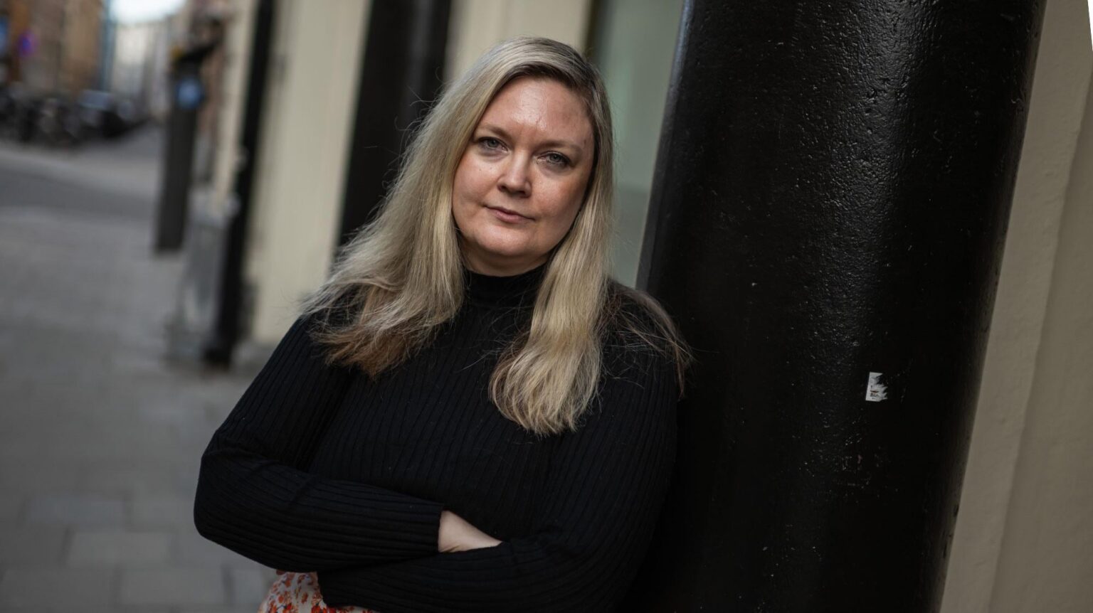 The English school lowers the salary of the union representative