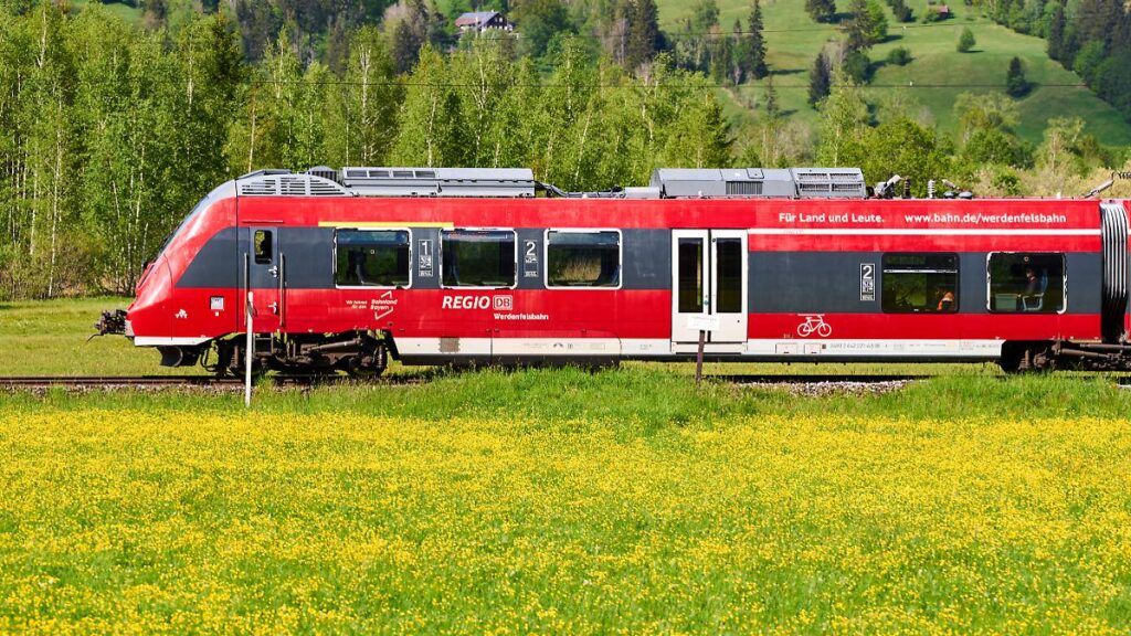 Fuel discount for the federal government is as expensive as a year's Germany ticket