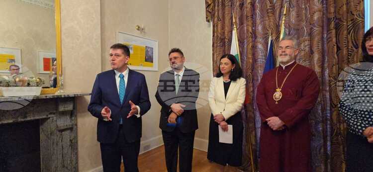 BTA :: National Radio Director General to Bulgarians in Dublin: Reach Out to Us with Anything We Can Help You With