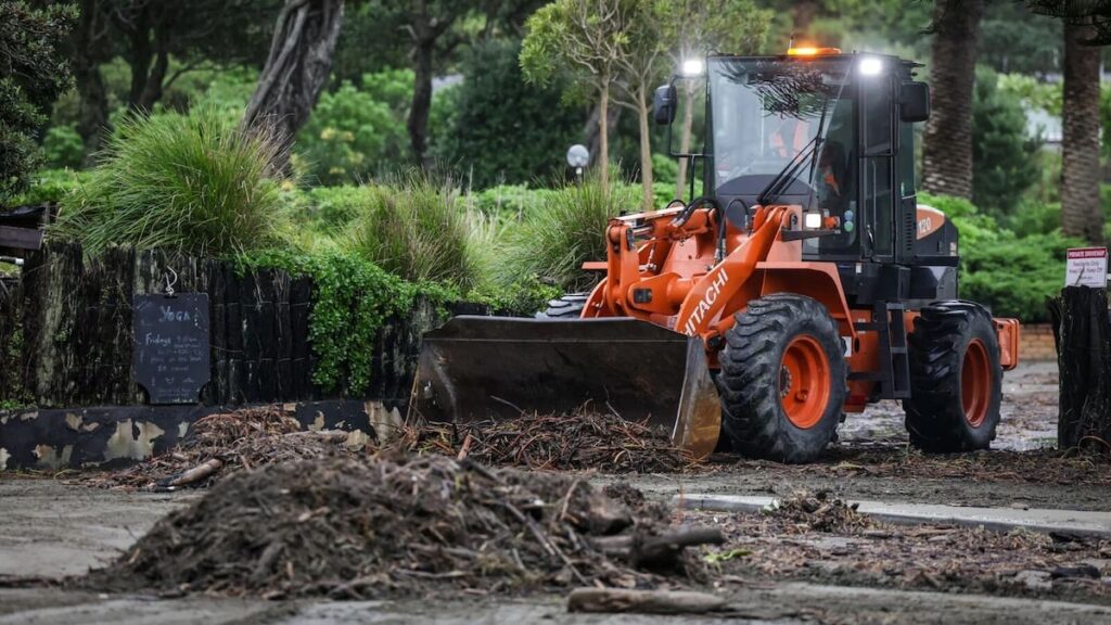 Cyclone Vaianu recovery: Tauranga emergency lifted, roads and power hit Cyclone Vaianu recovery: Tauranga emergency lifted, roads and power hit