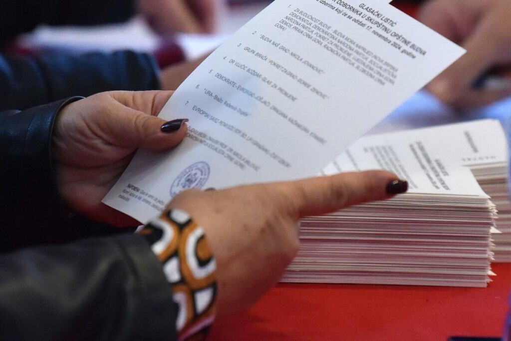 One party per 10.5 thousand citizens: 59 political entities registered in Montenegro