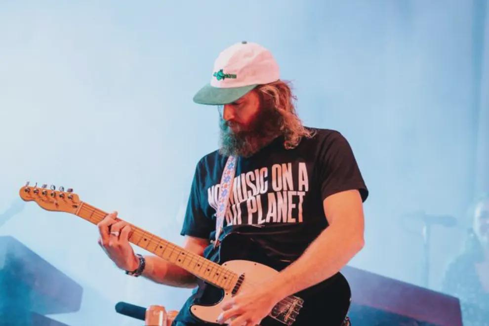 Aussie Artists Call On The Federal Government To Introduce A 25% Gas Tax