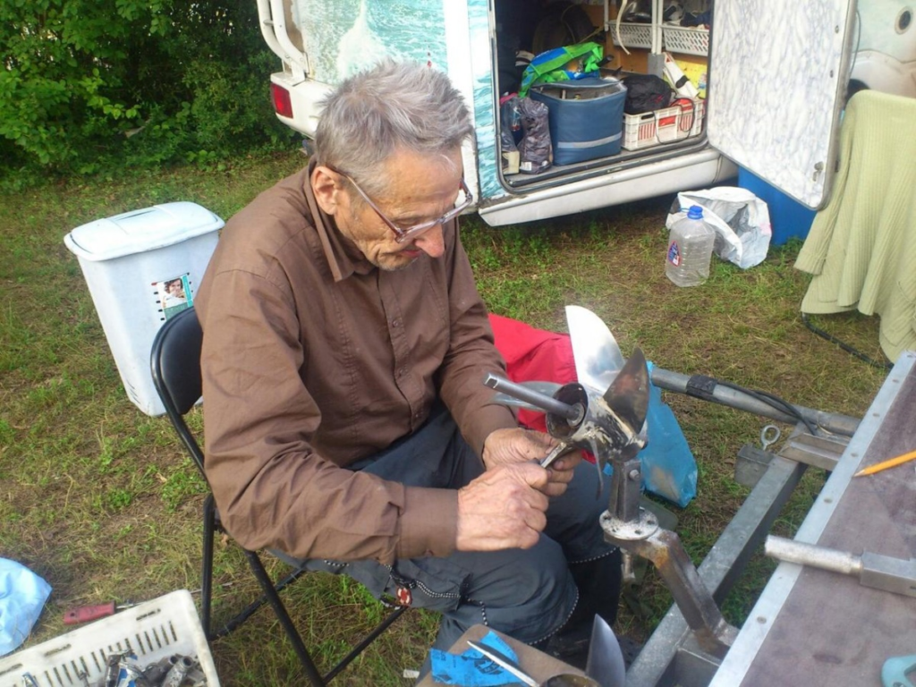 Lithuania’s Propeller Master | Powerboat News Romualdas Kundrotas, Lithuania's last racing propeller maker, Alytus