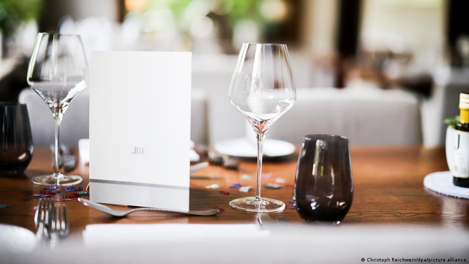 Why is it so expensive in restaurants in Bulgaria?