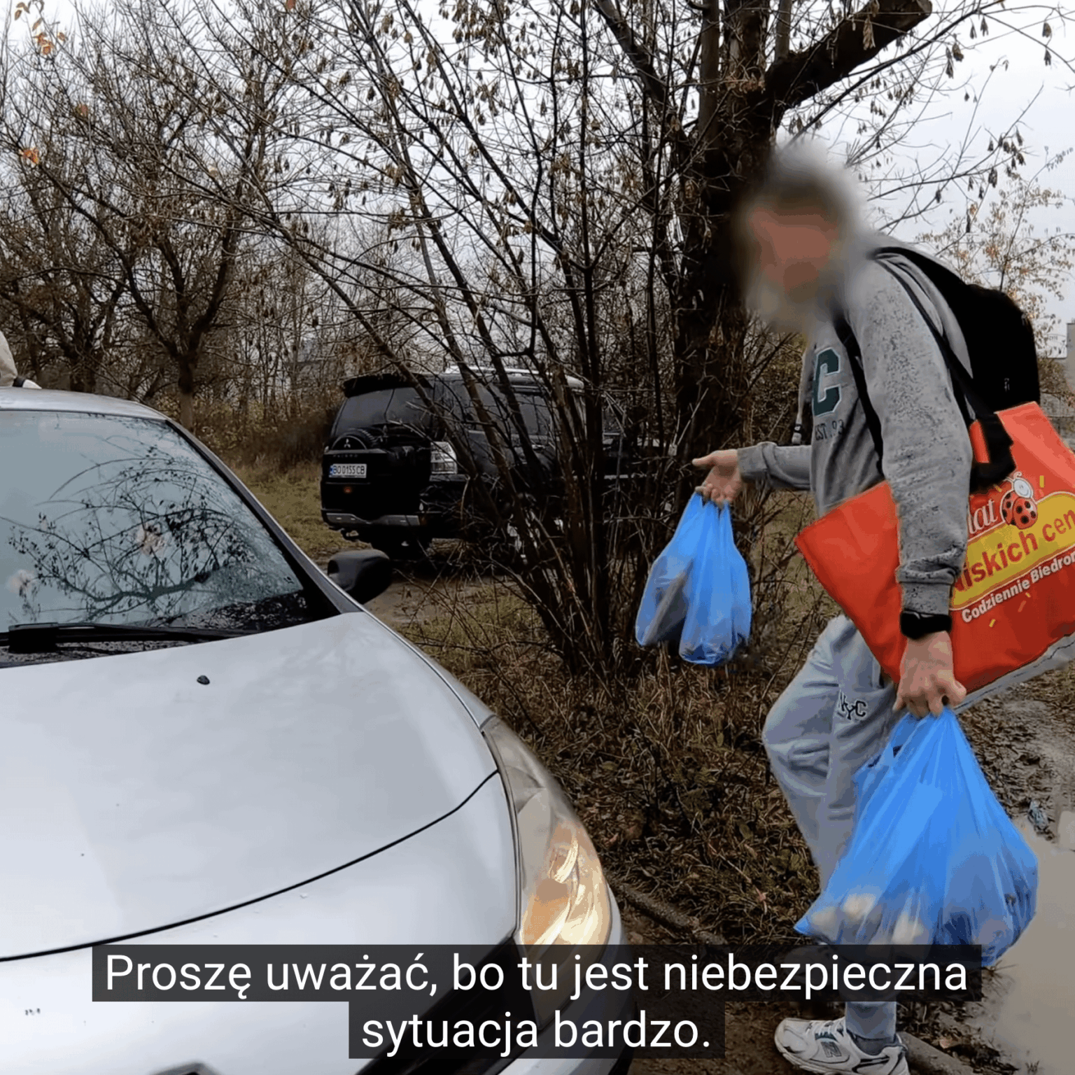 Konfitura was questioned on suspicion of failing to adequately avoid being hit by a car on the sidewalk. The Łódź Police believe that a pedestrian standing on the sidewalk commits a crime if a car hits him. What do you think?