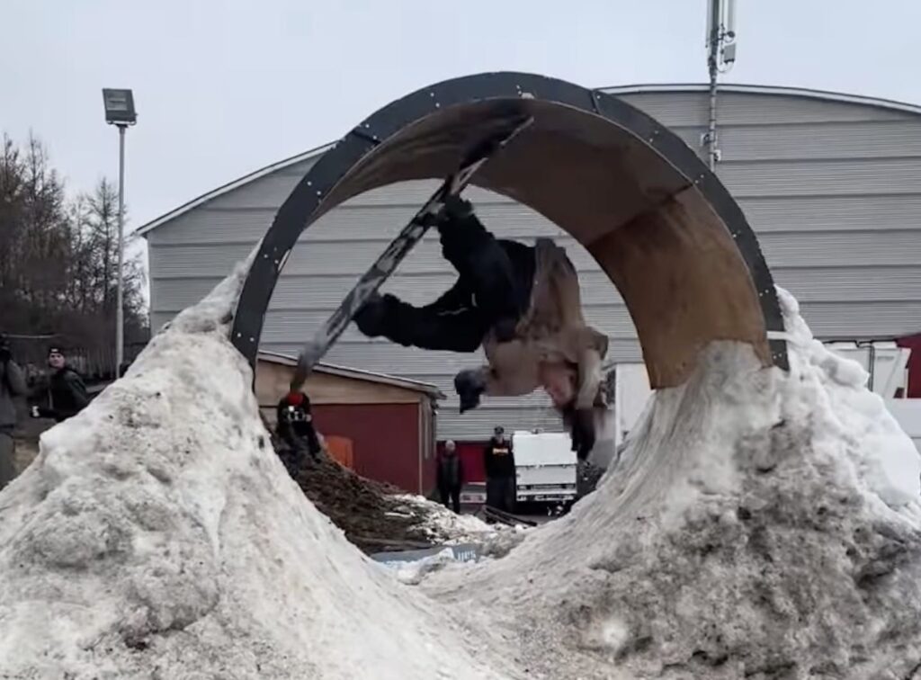 This Snowboard Jam In Iceland Is The Definition of Rowdy This Snowboard Jam In Iceland Is The Definition of Rowdy