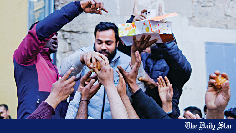 Spain to legalise 5 lakh migrants