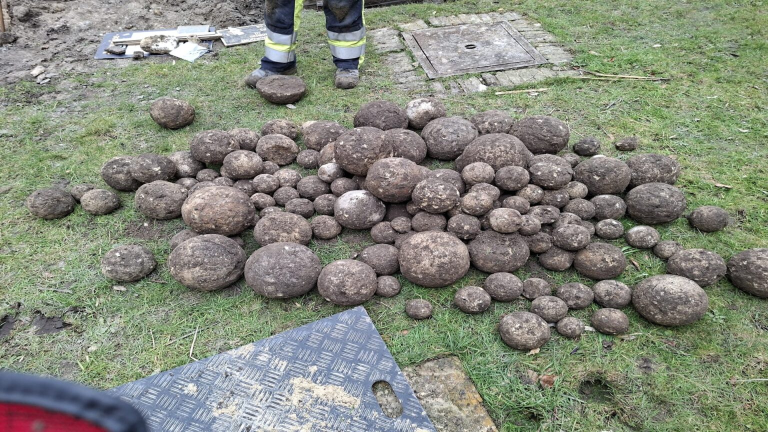 Exceptionally rare find: 500 medieval cannonballs discovered in Belgium The Blueprint