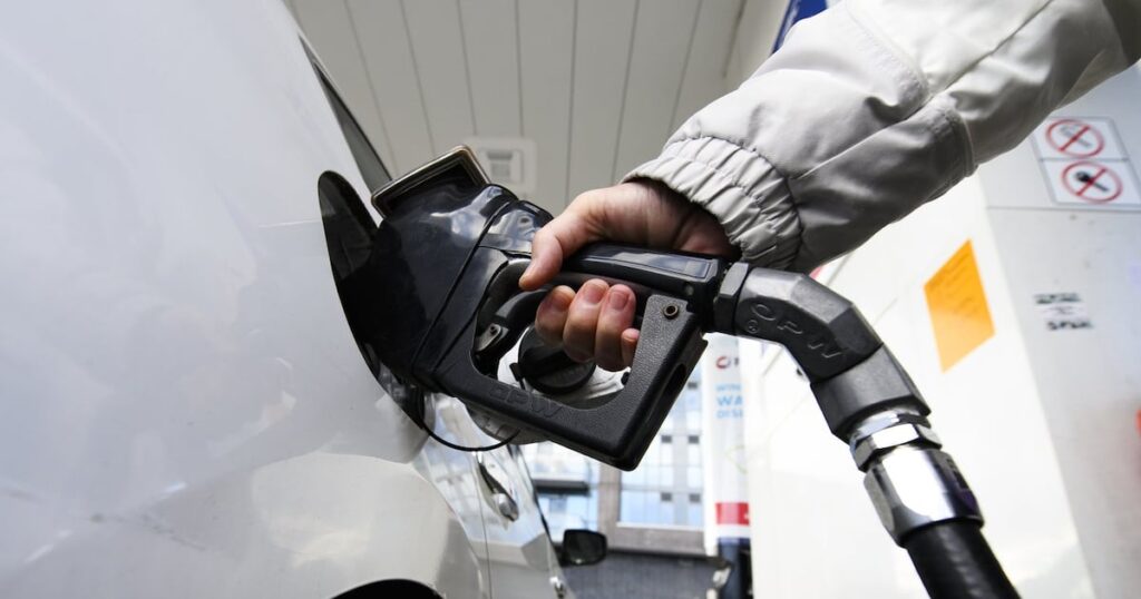 Canadian inflation rises to 2.4% in March: StatCan