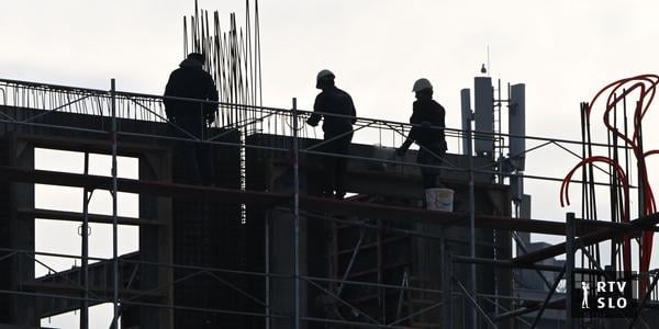 Opposition to the merger of the ministries of labor and economy: "It's like letting a wolf guard the lamb"