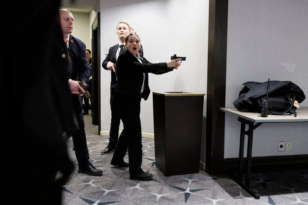The person who fired the shots at the White House event has been arrested and is believed to be a 31-year-old man