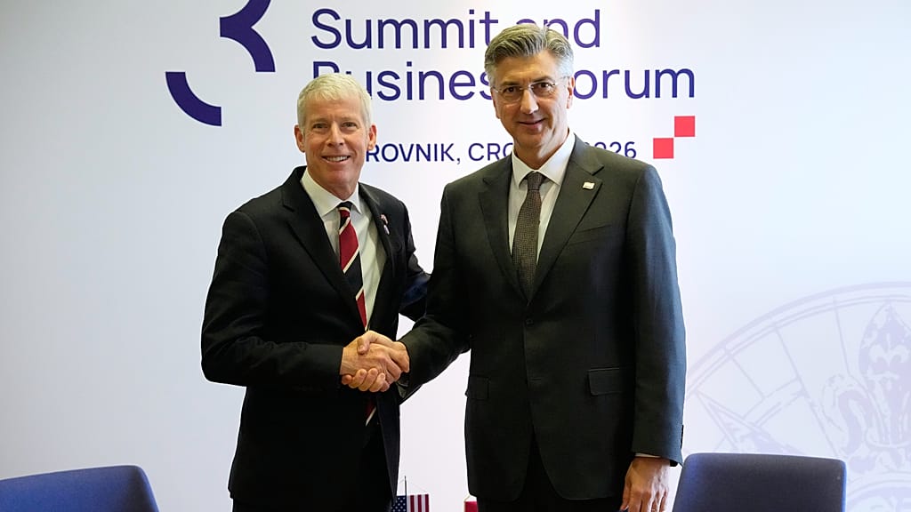 Croatia signs US-backed deal to expand Balkan gas infrastructure amid EU climate concerns Croatia signs US-backed deal to expand Balkan gas infrastructure amid EU climate concerns