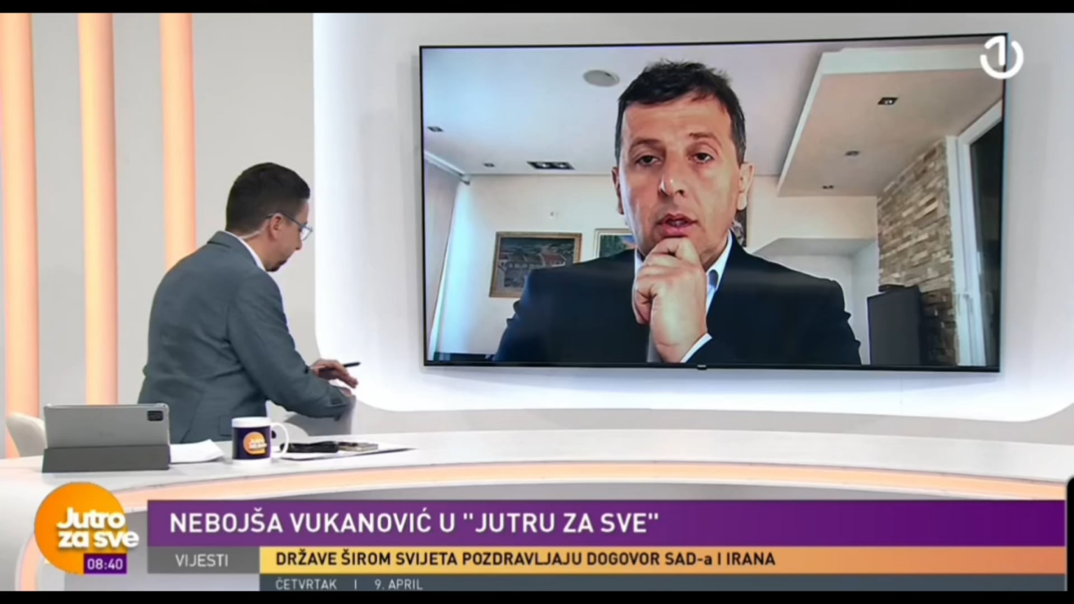 Choose Your Fighter - Komsic vs Komsic