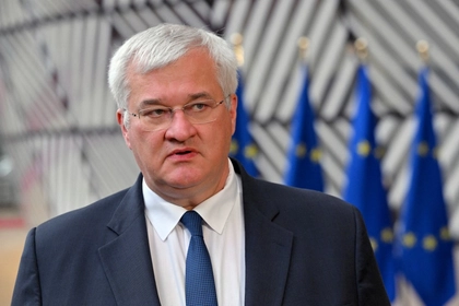 Ukraine Rejects ‘Partial’ EU Membership Options, Foreign Minister Says