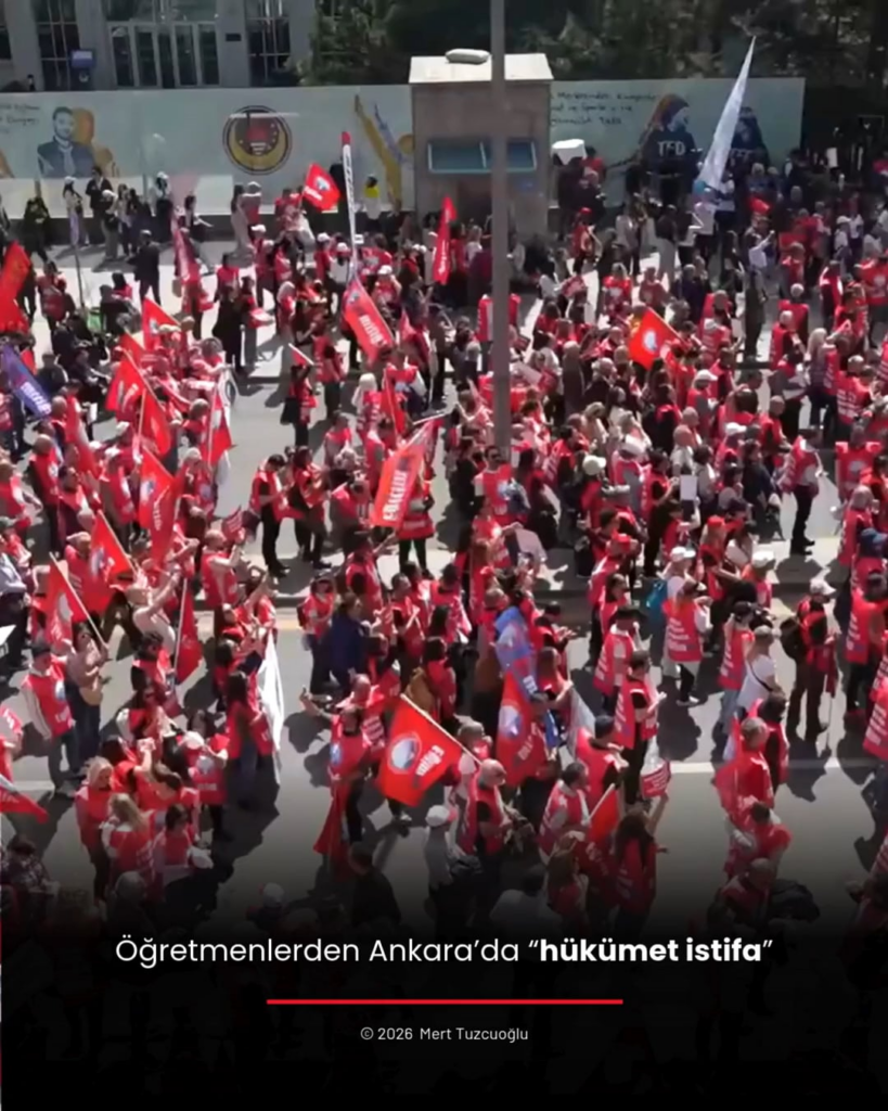 "Government resignation" from hundreds of teachers