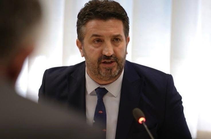 Shkëlzen Gashi's Exhibition on the Massacres in Kosovo, Investigation: Maximum care is needed, we used 8 sources for one victim