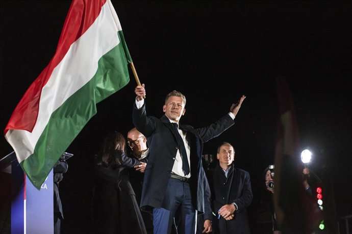 Brussels welcomes the end of Orbán's era in Hungary, amid uncertainty over Magyar's Ukraine stance