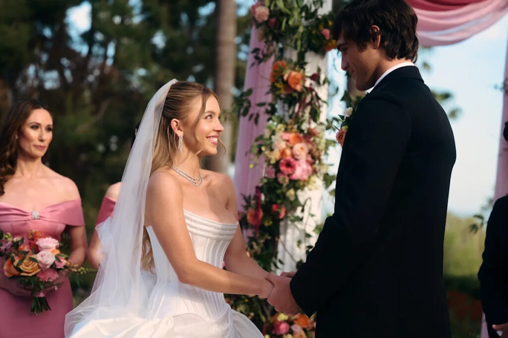 ‘Euphoria’ stages its own red wedding: Inside the bloody ending to Nate and Cassie’s nuptials Yahoo entertainment home