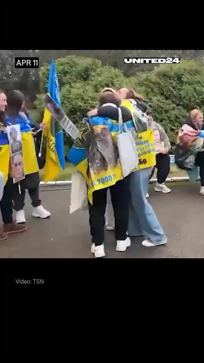 Mother of Ukrainian defender finds out her son is released from Russian captivity