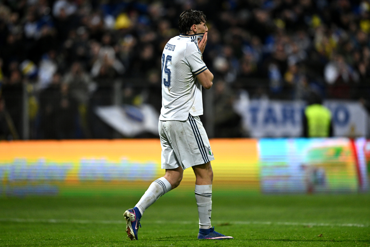 ZENICA, BOSNIA AND HERZEGOVINA - MARCH 31: Francesco Pio Esposito of Italy shows reacts during the FIFA World Cup 2026 European Qualifiers KO play-offs match between Bosnia & Herzegovina and Italy at Stadion Bilino Polje on March 31, 2026 in Zenica, Bosnia and Herzegovina. (Photo by Getty Images/Getty Images)
