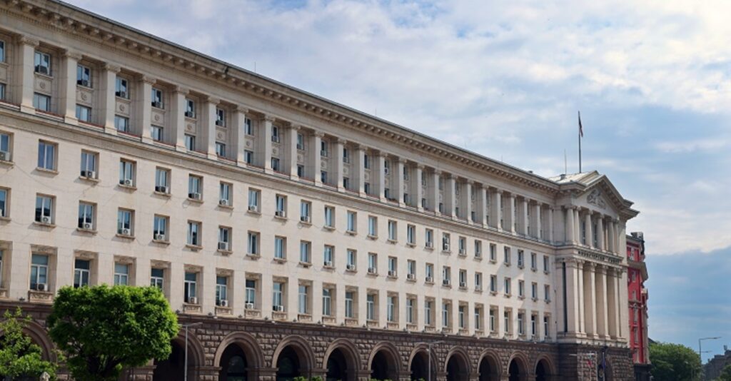 Bulgaria’s caretaker government sets up crisis HQ on commodity, food prices resulting from Middle East war – The Sofia Globe