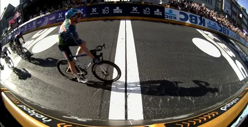 Tim Merlier rode the final few hundred metres on Jordi Meeus’s wheel and launched a powerful sprint to victory in the race