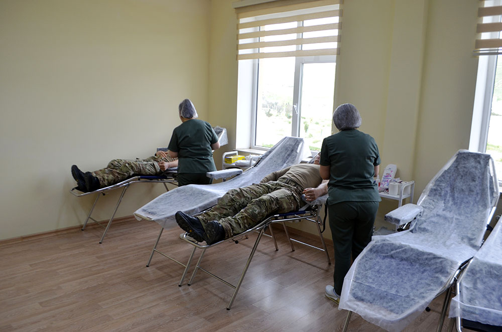 Azerbaijani Special Forces hold blood donation campaign (PHOTO)