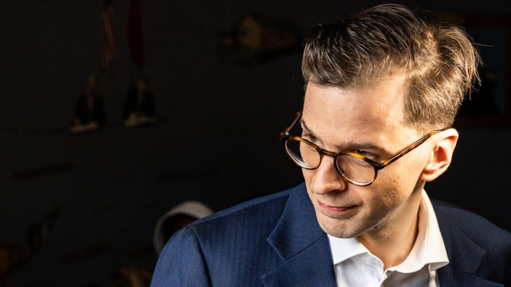 Vansplagh apologizes for giving incorrect figures about drinking water