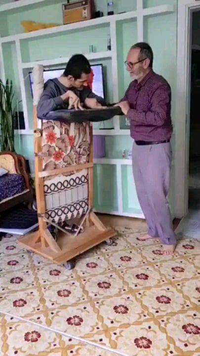 A father in Konya built a vehicle for his son to watch outside.